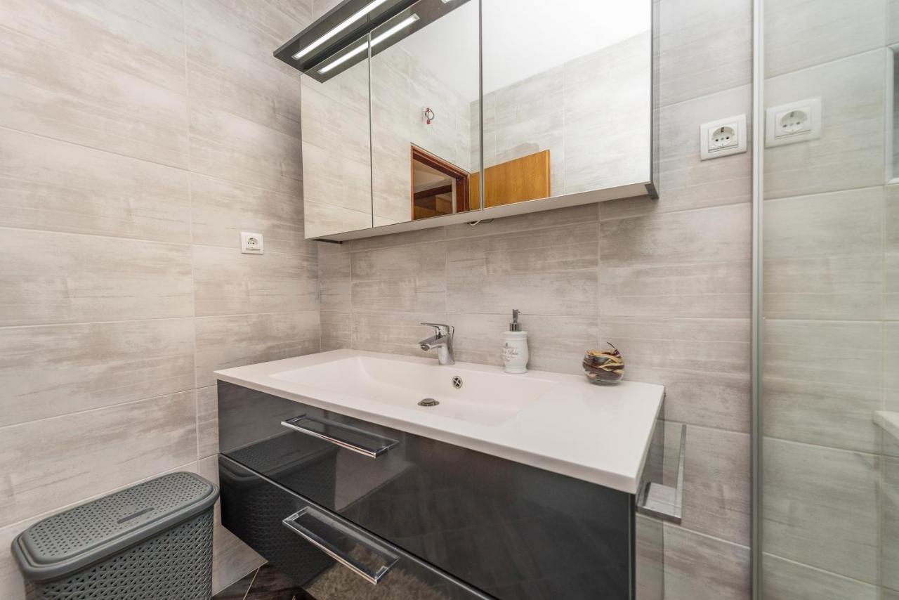 Nelly Apartments Privlaka  Εξωτερικό φωτογραφία